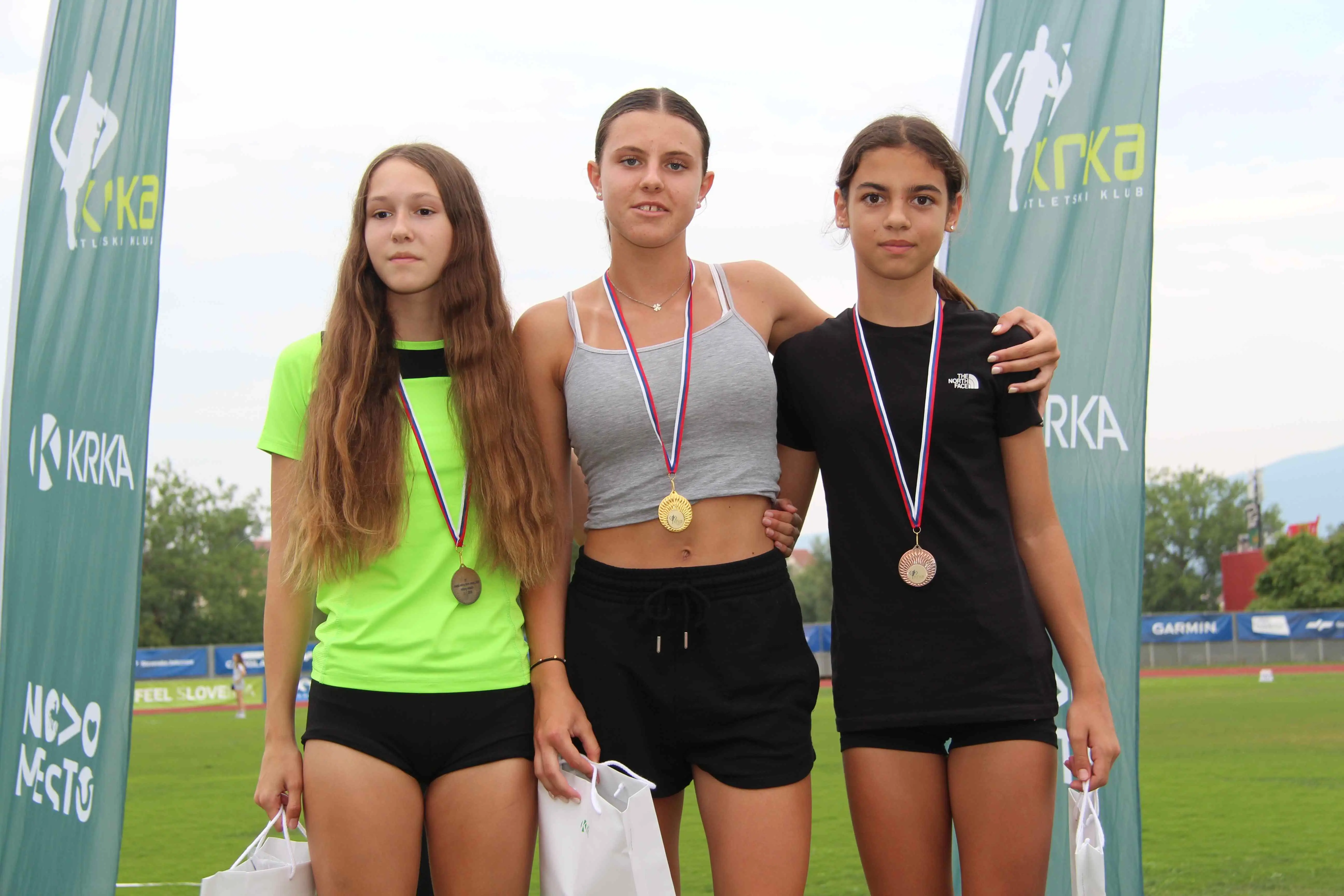 21783098267pionirke U16 60 m.webp-atletskimiting-nm.si